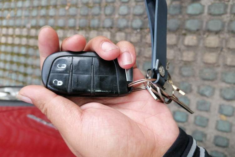 Used Jeep Compass 2017 200T Automatic Family Edition Vehicle Key