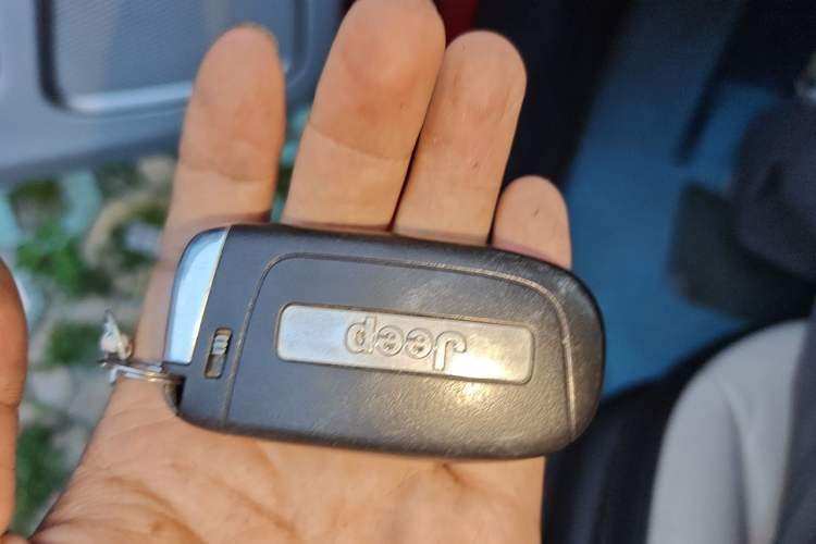 Used Jeep Compass 2017 200T Automatic Family Edition Vehicle Key