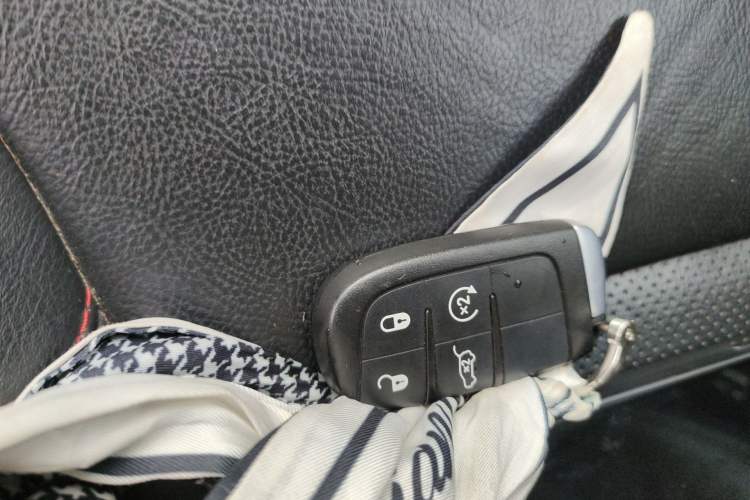 Used Jeep Compass 2017 200TS Automatic High-Performance All-Wheel Drive Edition Vehicle Key