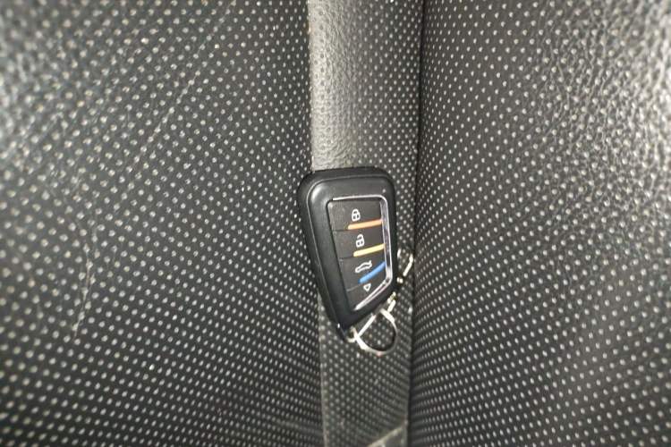Used Jeep Compass 2017 200TS Automatic High-Performance All-Wheel Drive Edition Vehicle Key