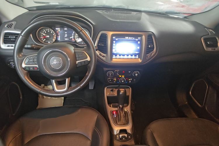 Used Jeep Compass 2017 200T Automatic Family Edition Center Console
