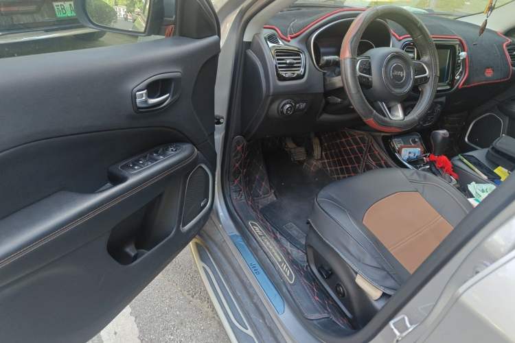 Used Jeep Compass 2017 200T Automatic Prestige Edition Driver Seat