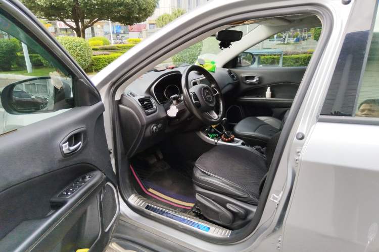 Used Jeep Compass 2017 200T Automatic Family Edition Driver Seat