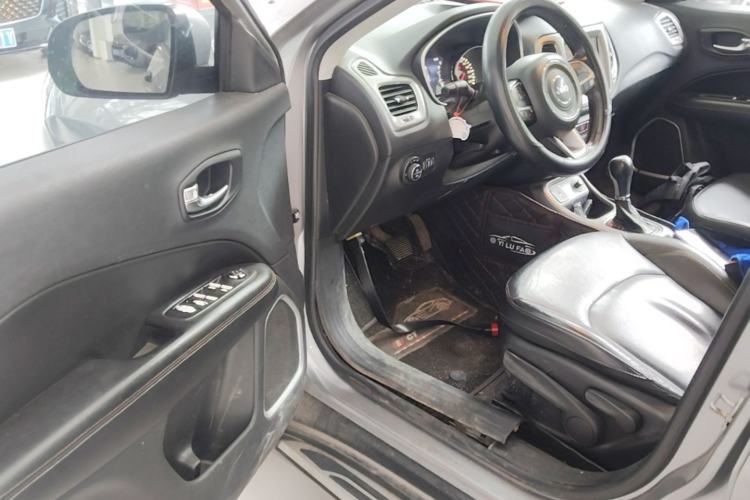 Used Jeep Compass 2017 200T Automatic Family Edition Driver Seat