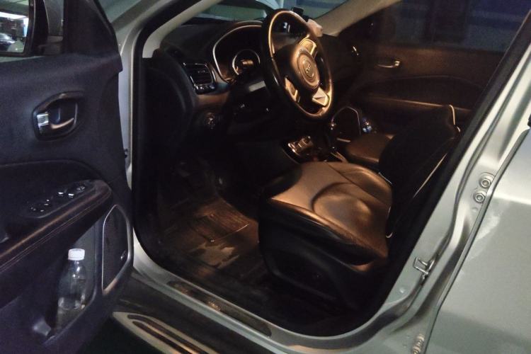 Used Jeep Compass 2017 200T Automatic Prestige Edition Driver Seat