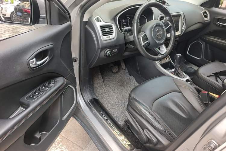 Used Jeep Compass 2017 200T Automatic Family Edition Driver Seat