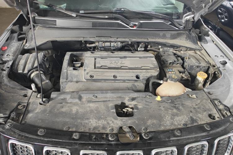 Used Jeep Compass 2017 200T Automatic Family Edition Engine Bay