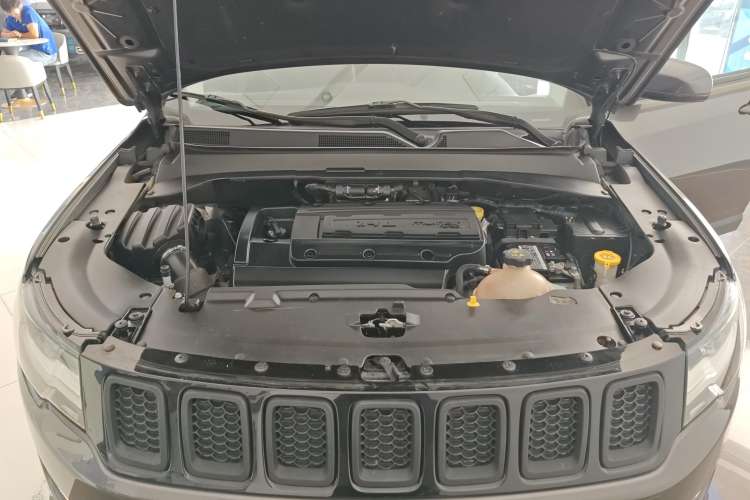 Used Jeep Compass 2017 200T Automatic Family Edition Engine Bay