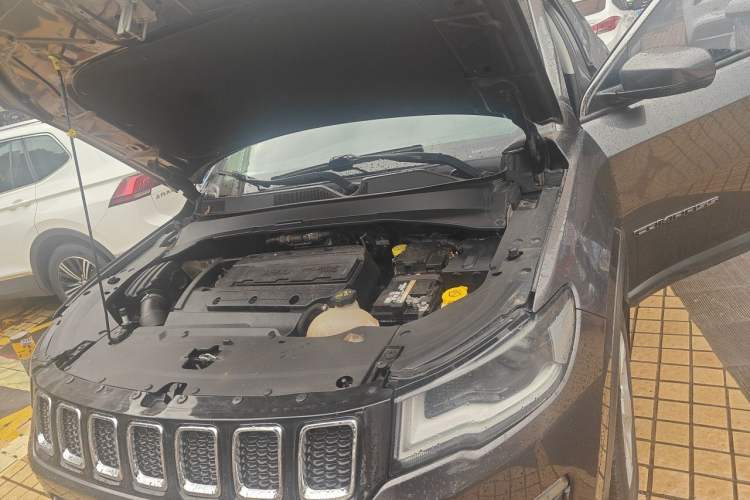 Used Jeep Compass 2017 200T Automatic Enjoyment Version Engine Bay Left