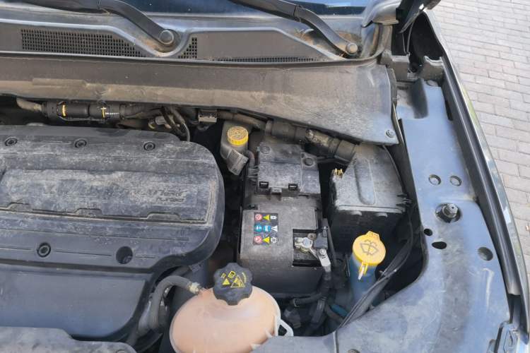 Used Jeep Compass 2017 200T Automatic Family Edition Engine Bay Left