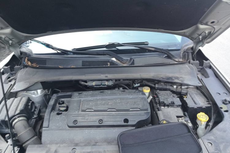 Used Jeep Compass 2017 200T Automatic Comfort Edition Engine Bay