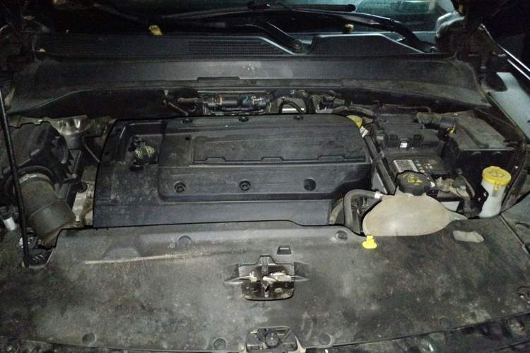 Used Jeep Compass 2017 200T Automatic Family Edition Engine Bay