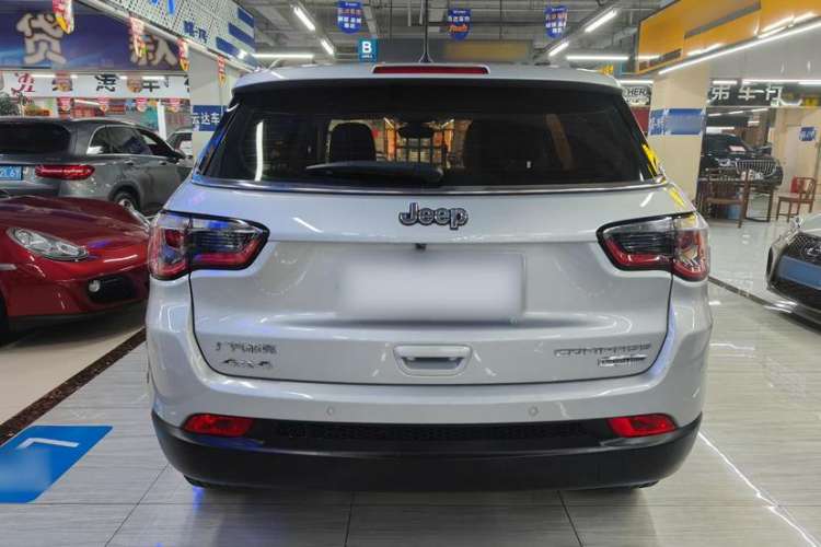 Used Jeep Compass 2017 200T Automatic Comfort Edition Exterior 4