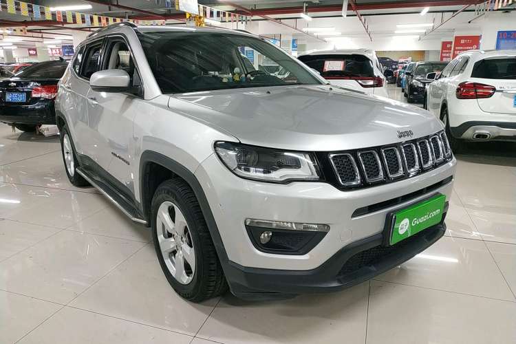 Used Jeep Compass 2017 200T Automatic Family Edition Front Right 45 Deg