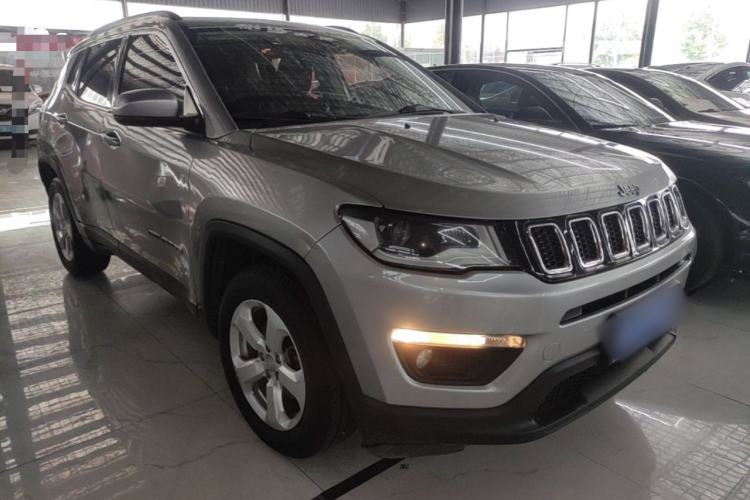Used Jeep Compass 2017 200T Automatic Family Edition Front Right 45 Deg