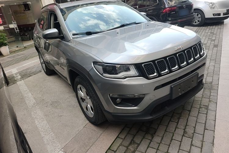 Used Jeep Compass 2017 200T Automatic Family Edition Front Right 45 Deg