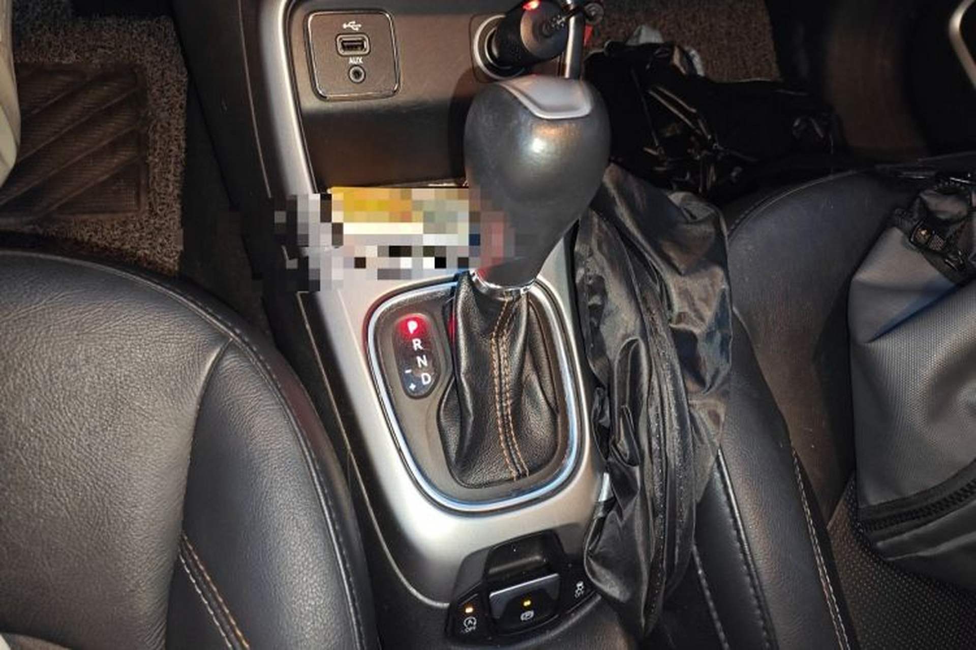 Used Jeep Compass 2017 200T Automatic Enjoyment Version Gear Lever