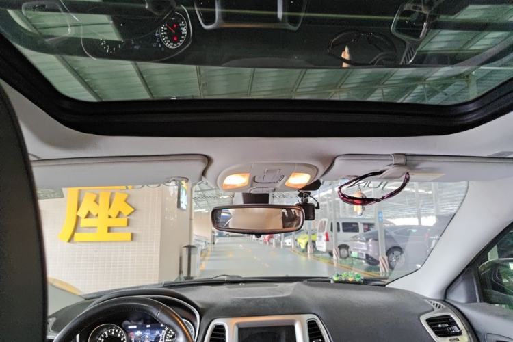 Used Jeep Compass 2017 200T Automatic Family Edition Headliner
