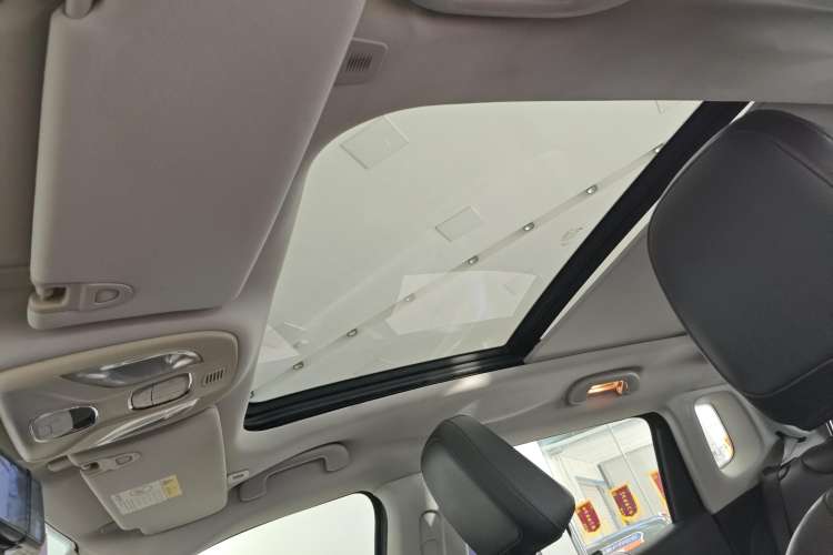 Used Jeep Compass 2017 200T Automatic Family Edition Headliner