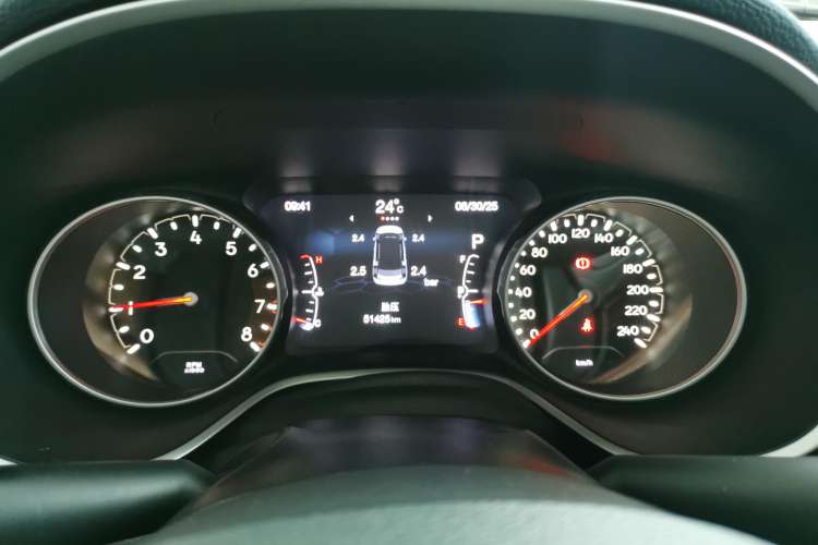 Used Jeep Compass 2017 200T Automatic Family Edition Instrument Cluster