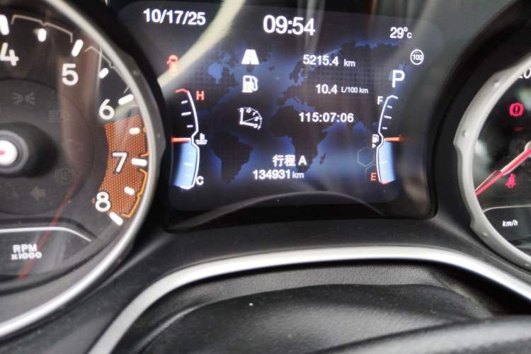 Used Jeep Compass 2017 200T Automatic Family Edition Odometer Close Up