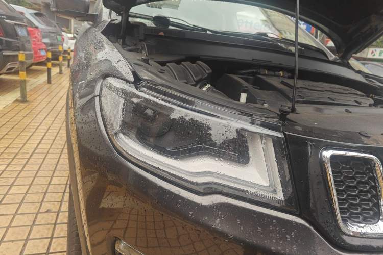 Used Jeep Compass 2017 200T Automatic Enjoyment Version Right Front Headlight