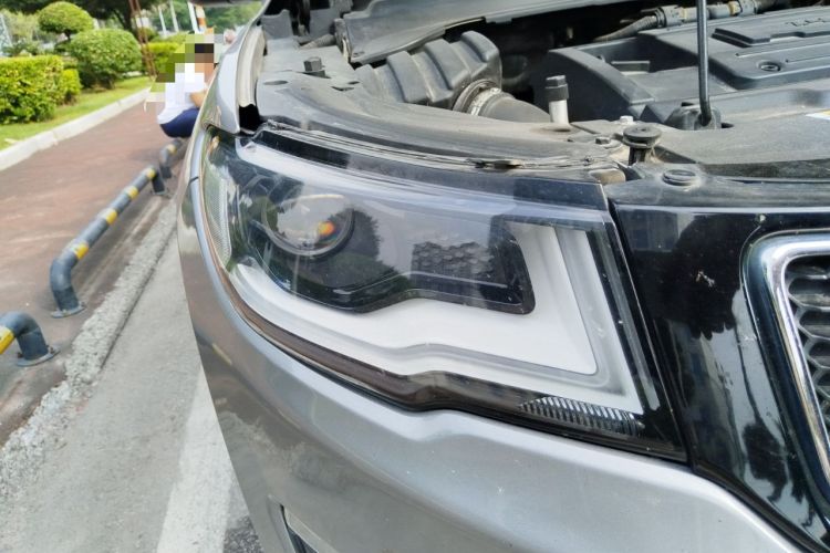Used Jeep Compass 2017 200T Automatic Family Edition Right Front Headlight