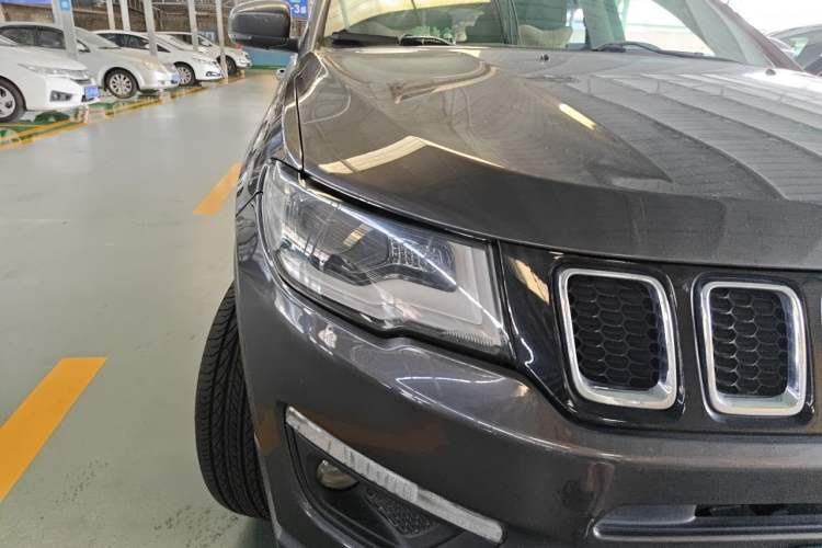 Used Jeep Compass 2017 200T Automatic Family Edition Right Front Headlight
