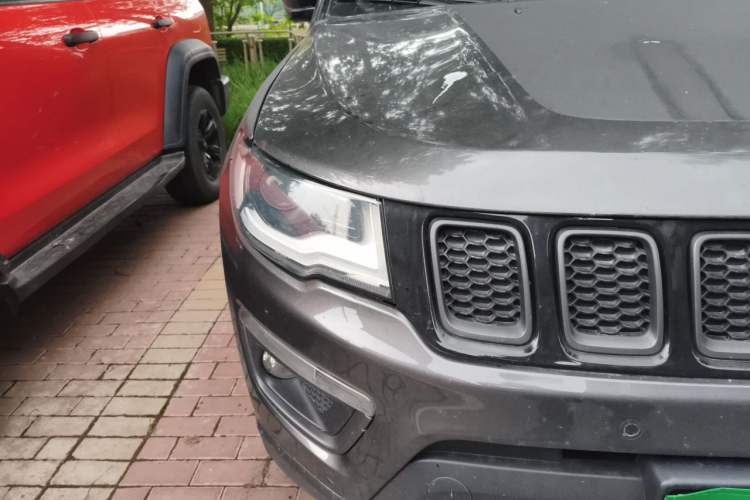 Used Jeep Compass 2017 200TS Automatic High-Performance All-Wheel Drive Edition Right Front Headlight