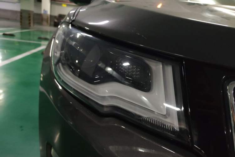 Used Jeep Compass 2017 200T Automatic Family Edition Right Front Headlight