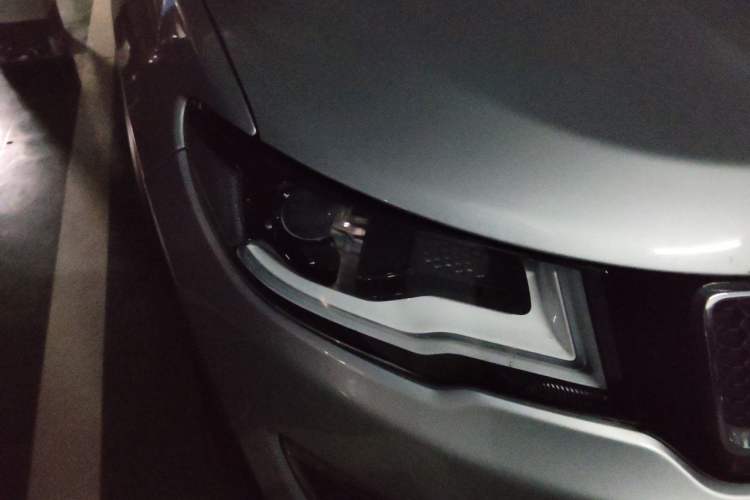Used Jeep Compass 2017 200T Automatic Prestige Edition Right Front Headlight