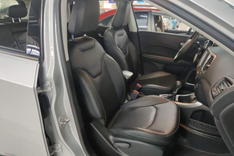 Used Jeep Compass 2017 200T Automatic Family Edition Right Front Seat