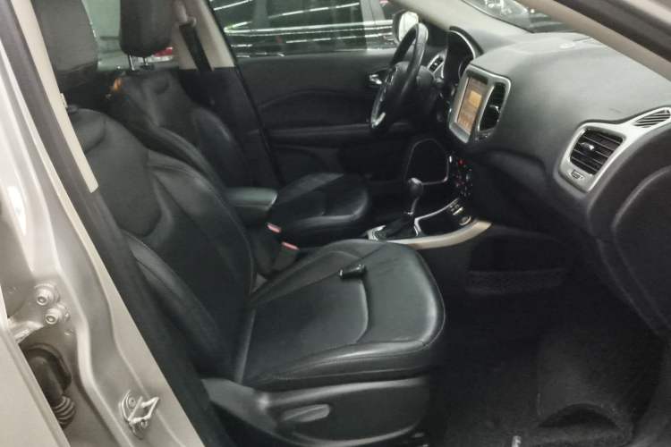 Used Jeep Compass 2017 200T Automatic Family Edition Right Front Seat