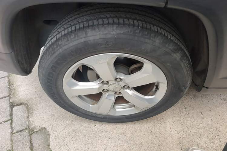 Used Jeep Compass 2017 200T Automatic Family Edition Right Rear Wheel Hub