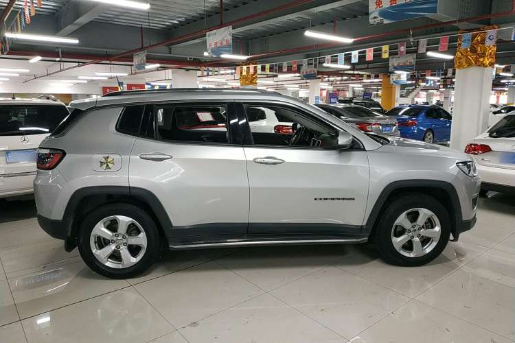Used Jeep Compass 2017 200T Automatic Family Edition Right Side