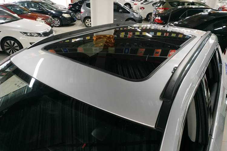 Used Jeep Compass 2017 200T Automatic Family Edition Roof