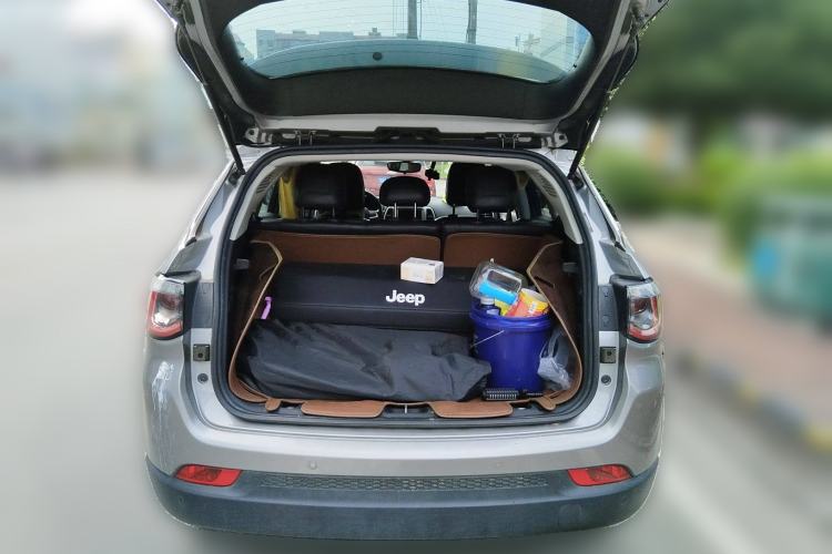 Used Jeep Compass 2017 200T Automatic Family Edition Trunk