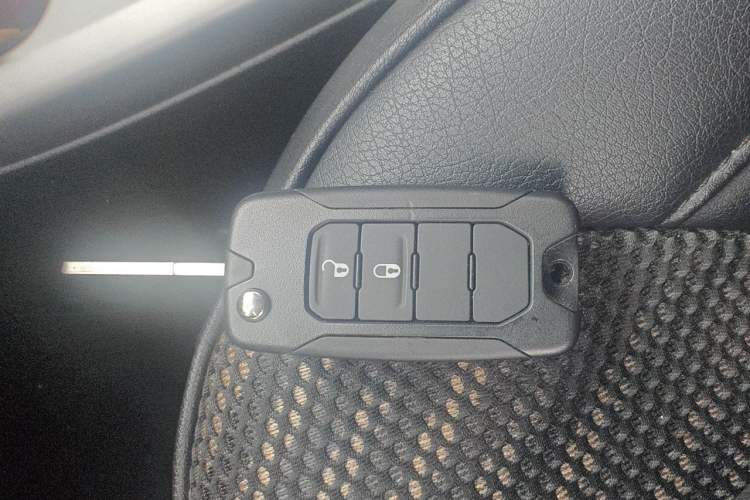 Used Jeep Compass 2017 200T Automatic Enjoyment Version Vehicle Key