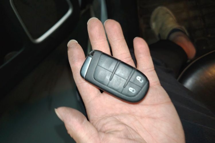 Used Jeep Compass 2017 200T Automatic Family Edition Vehicle Key