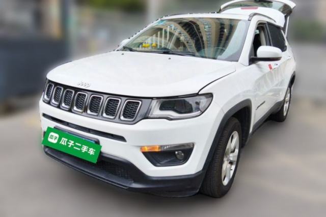 Ojetý Jeep Compass 2017 200T Automatic Family Edition