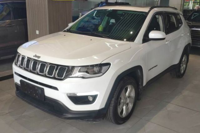 Ojetý Jeep Compass 2017 200T Automatic Family Edition