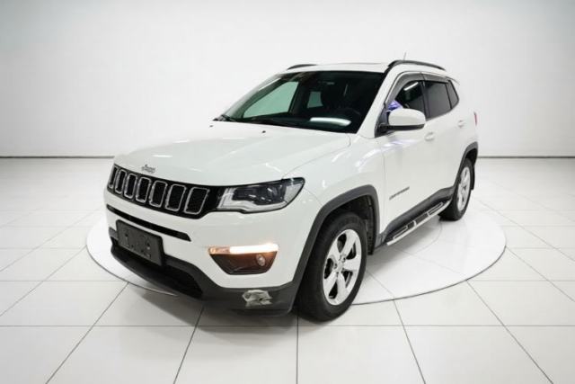 Jeep Compass 2017 200T Automatic Family Edition d’occasion