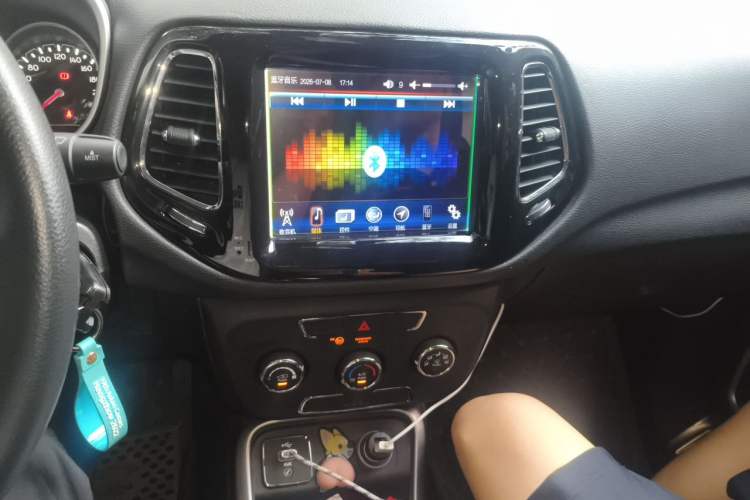 Used Jeep Compass 2017 200T Manual Enjoy Edition Audio And AC Panel