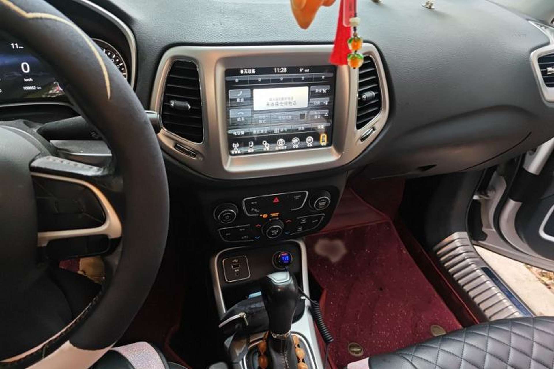 Used Jeep Compass 2017 200T Automatic Family Edition Audio And AC Panel