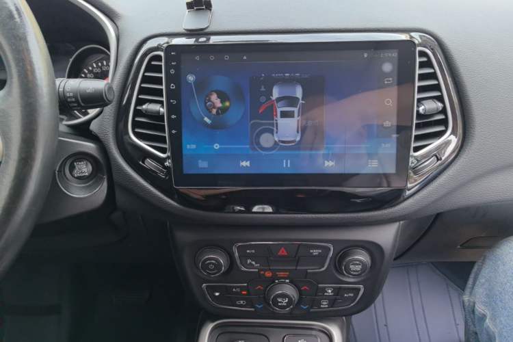 Used Jeep Compass 2017 200T Automatic Family Enjoyment Four-Wheel Drive Edition Audio And AC Panel