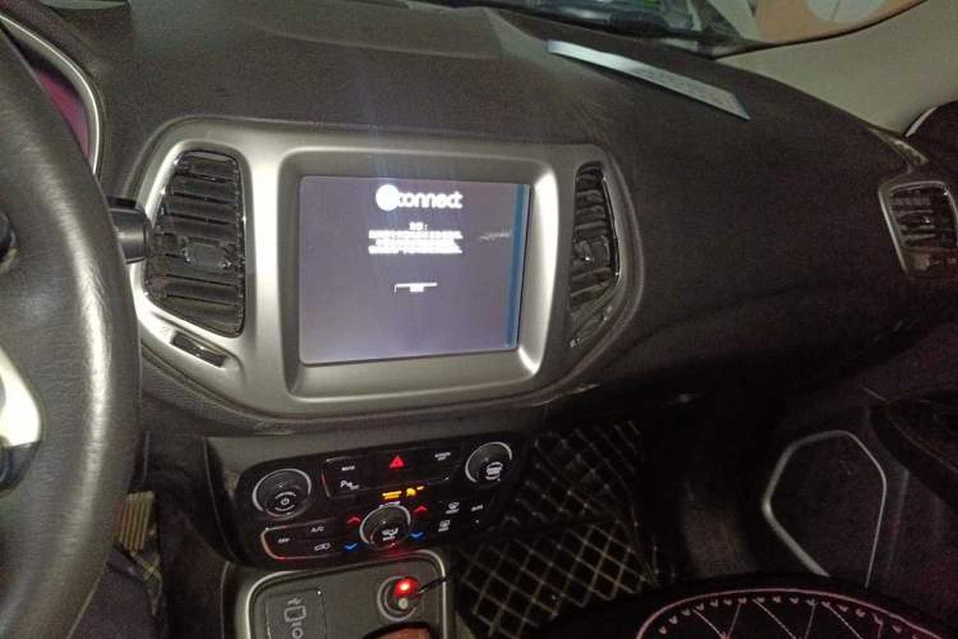 Used Jeep Compass 2017 200T Automatic Family Edition Audio And AC Panel