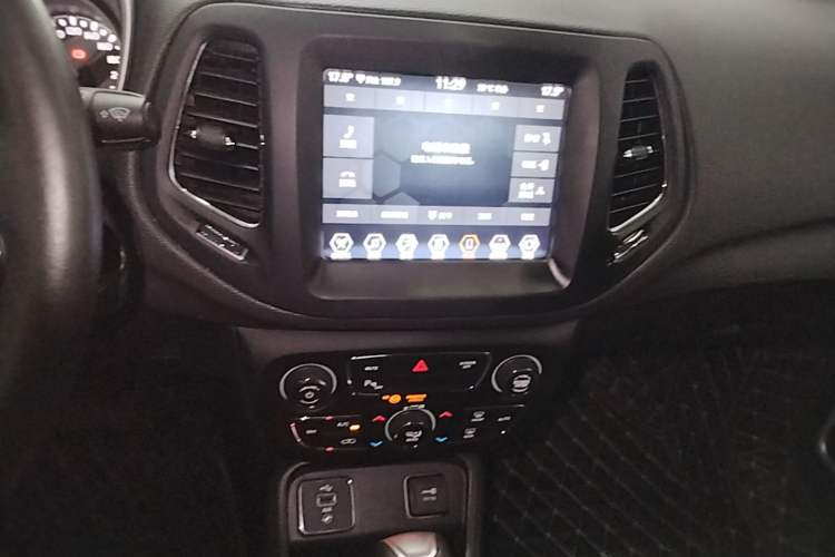 Used Jeep Compass 2017 200T Automatic Family Edition Audio And AC Panel
