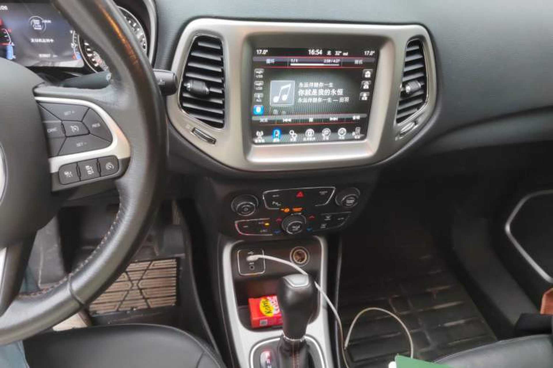 Used Jeep Compass 2017 200T Automatic Family Edition Audio And AC Panel