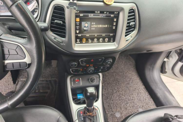 Used Jeep Compass 2017 200T Automatic Family Edition Audio And AC Panel