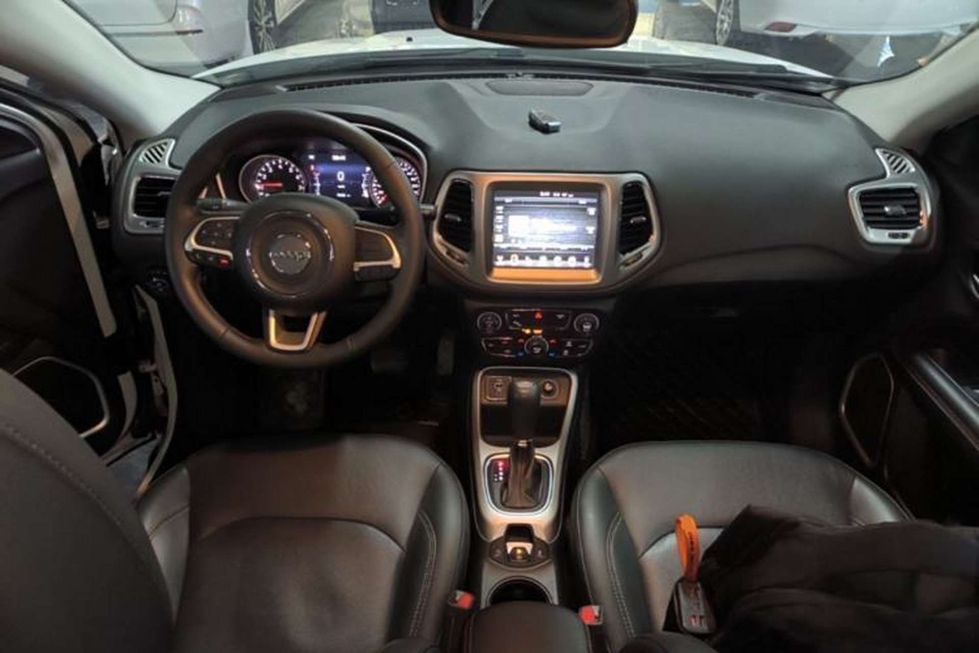 Used Jeep Compass 2017 200T Automatic Family Edition Center Console